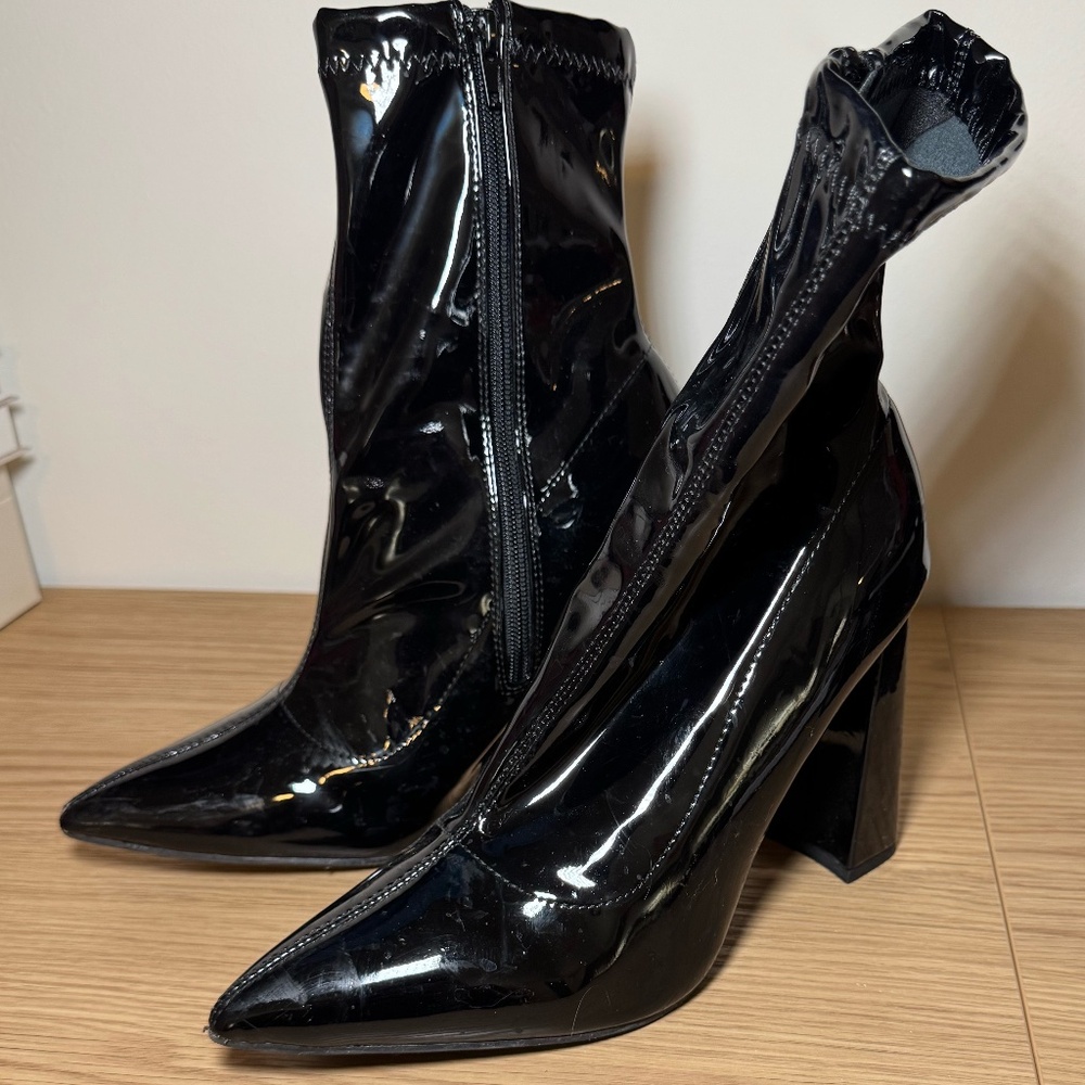 Bamboo Black Latex Boots - Picture 2 of 6